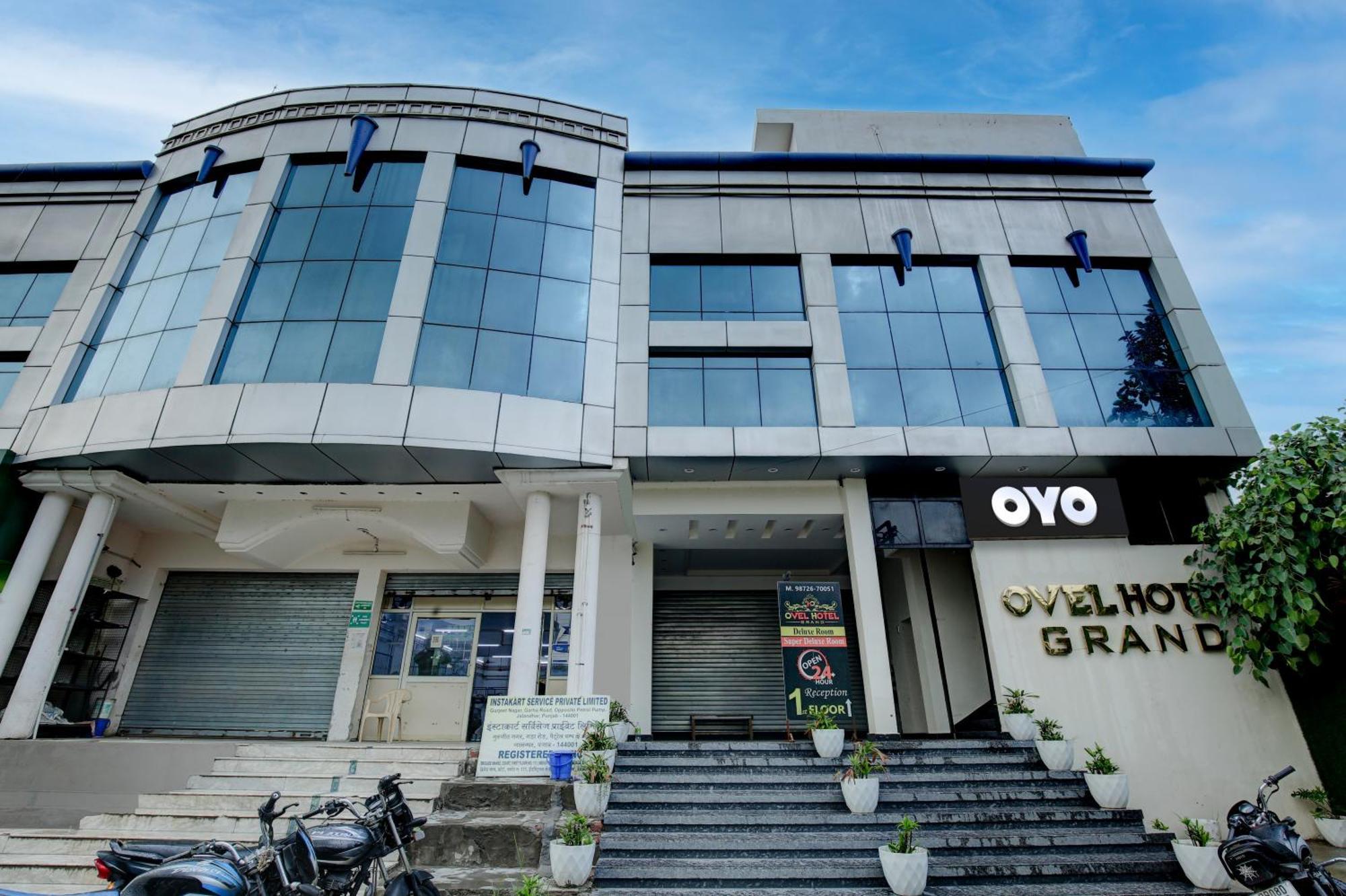 Super Collection O Ovel Hotel Grand Abadpura المظهر الخارجي الصورة